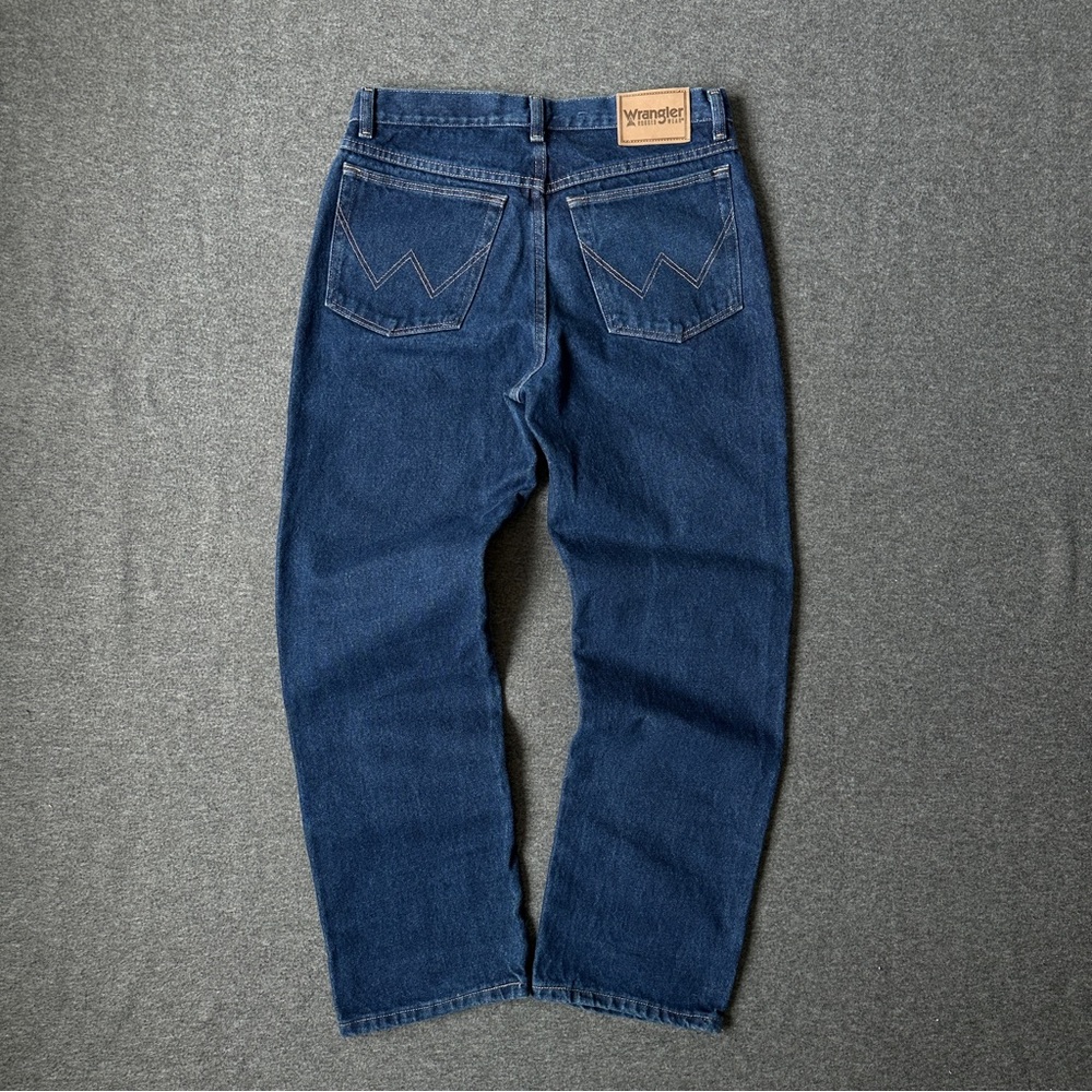 Wrangler Men's Classic Blue Straight Jeans